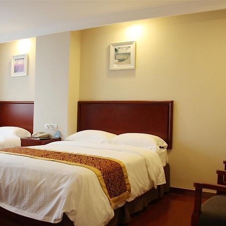 Greentree Inn Jiangsu Taizhou Taixing East Guoqing Road Rt-Mart Business Hotel 外观 照片