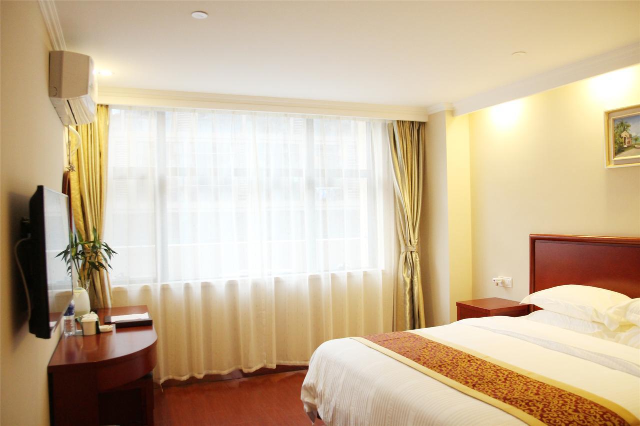 Greentree Inn Jiangsu Taizhou Taixing East Guoqing Road Rt-Mart Business Hotel 外观 照片