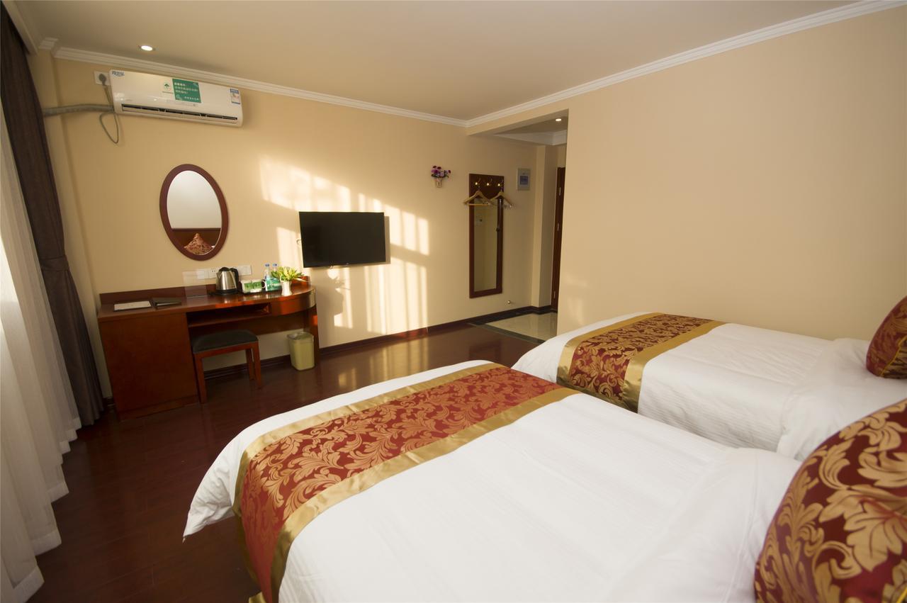 Greentree Inn Jiangsu Taizhou Taixing East Guoqing Road Rt-Mart Business Hotel 外观 照片