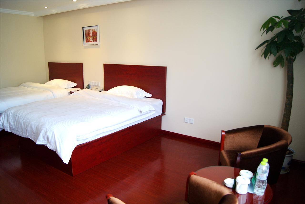 Greentree Inn Jiangsu Taizhou Taixing East Guoqing Road Rt-Mart Business Hotel 外观 照片