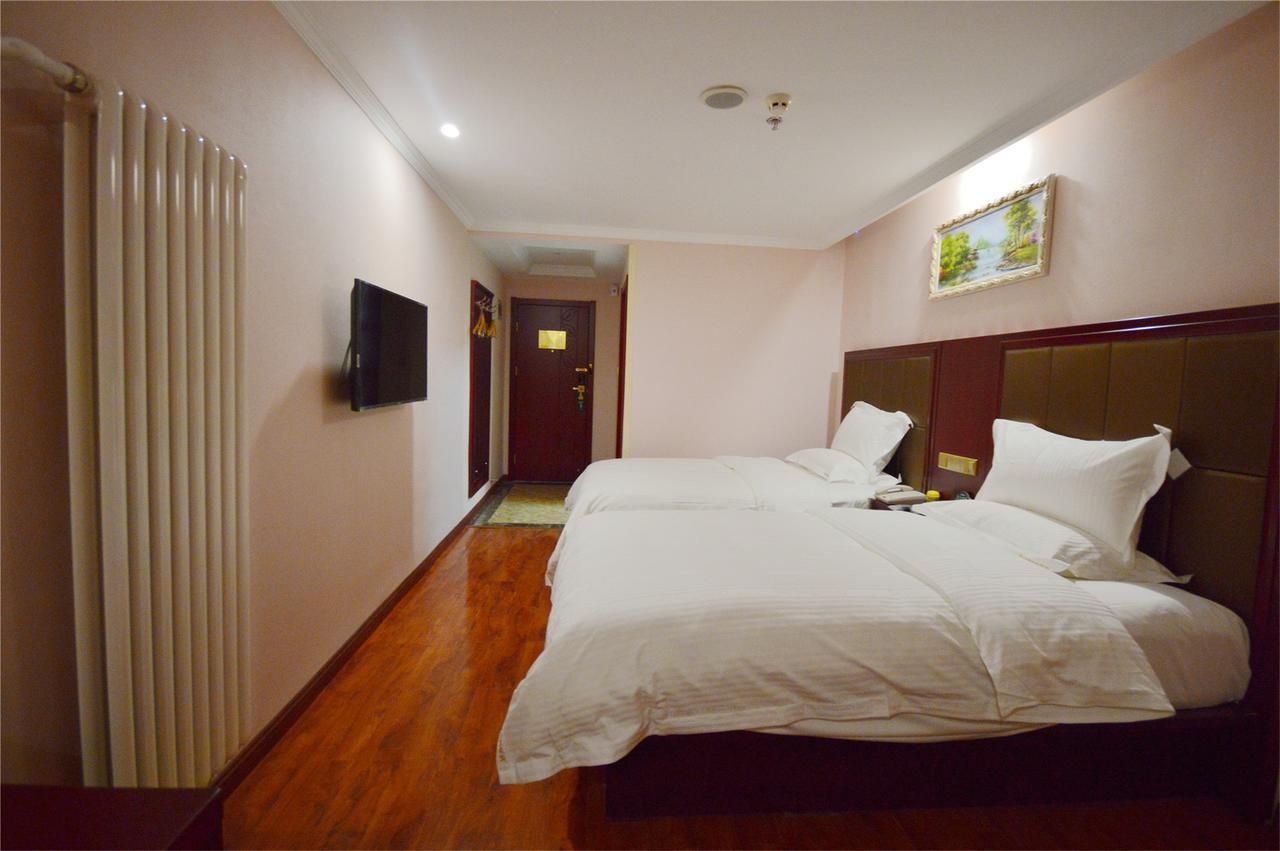 Greentree Inn Jiangsu Taizhou Taixing East Guoqing Road Rt-Mart Business Hotel 外观 照片